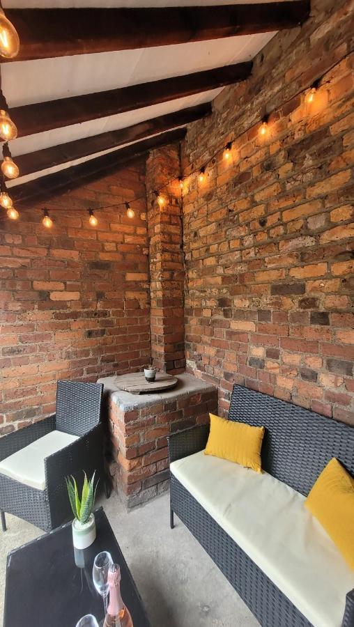 Hartoft St - 2 Bed Near River York Exterior foto