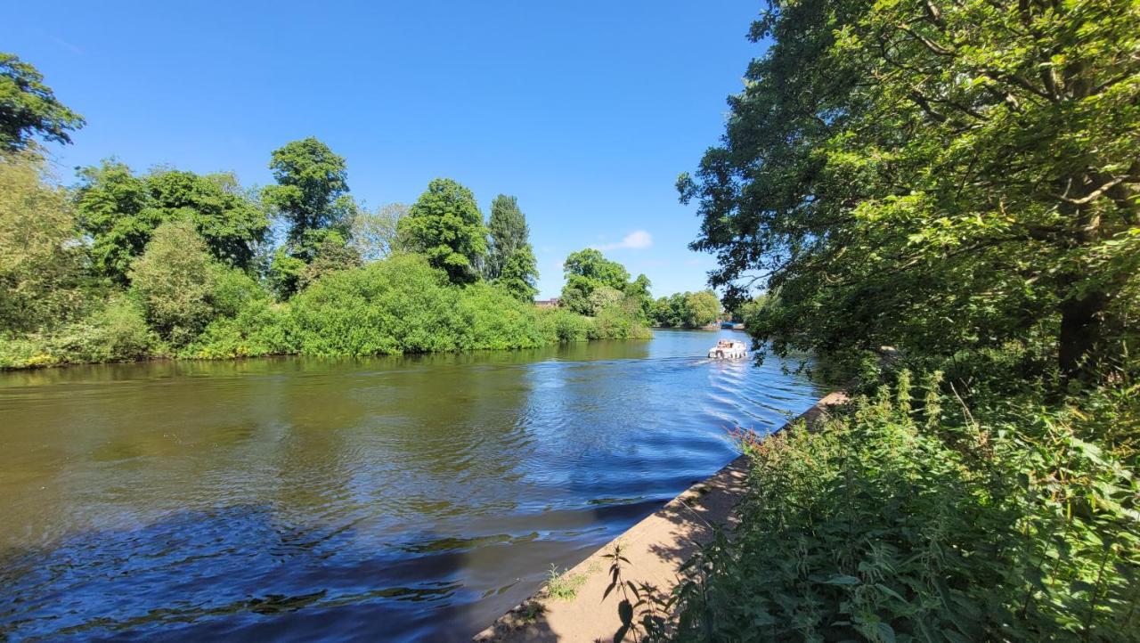 Hartoft St - 2 Bed Near River York Exterior foto